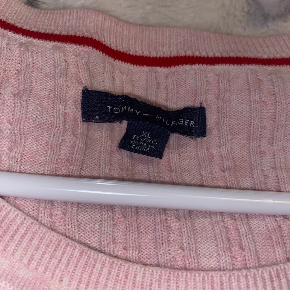 Beautiful soft knitted top. - Picture 2 of 2